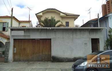 Imagem: A casa possui 3 Dormitórios, 3 Banheiros, 5 Vagas na garagem