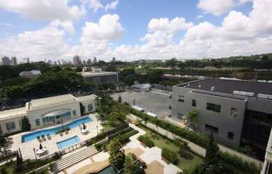 Imagem 11: ALTO DE PINHEIROS. Piscina, Ar-condicionado, 220m² de Áreae4 Vagas na...