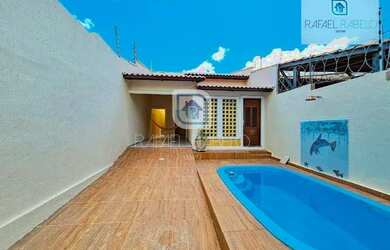 Imagem: A casa possui 3 Dormitórios, 2 Banheiros, 89m² de Área e