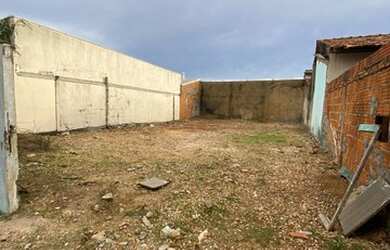 Imagem: O terreno possui 200m² de Área e está localizado em Cuiabá