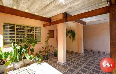 Imagem: A casa possui 5 Dormitórios, 4 Banheiros, 2 Vagas na garagem