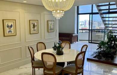 Imagem: O apartamento possui 4 Dormitórios, 5 Banheiros, 4 Vagas na