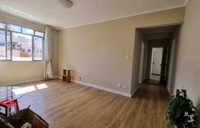 Imagem: O apartamento possui 2 Dormitórios, 2 Banheiros, 2 Vagas na