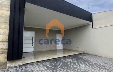 Imagem: A casa possui 3 Dormitórios, 4 Banheiros, 2 Vagas na garagem