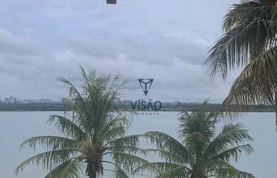 Imagem: A casa possui 4 Dormitórios, 1 Banheiro, 5 Vagas na garagem