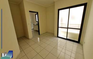 Imagem: O apartamento possui 1 Dormitório, 1 Banheiro, 1 Vaga na garagem