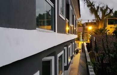 Imagem: A casa em condomínio possui 3 Dormitórios, 3 Banheiros, 1