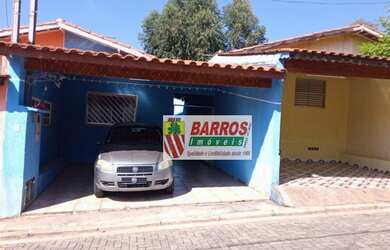 Imagem: A casa em condomínio possui 3 Dormitórios, 1 Banheiro, 2 Vagas