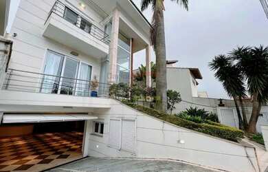 Imagem 2: CONDOMINIO FECHADO ALTO LUXO MIRANTE DO HORTO, 4 SUÍTES, 7 VAGAS, PISCINA