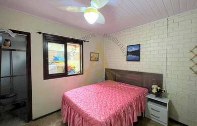 Imagem 16: Exclusividade Gisa Barros Imobiliária! Geminado com piscina no Centro de Imbé!