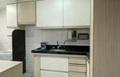 Imagem: O apartamento possui 2 Dormitórios, 1 Banheiro, 1 Vaga na garagem