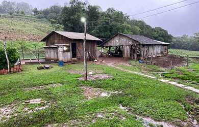 Imagem: A chácara possui 140.000m² de Área e está localizado em