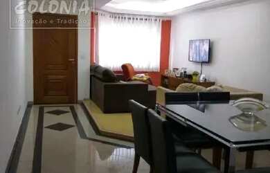 Imagem: A casa possui 3 Dormitórios, 4 Banheiros, 3 Vagas na garagem