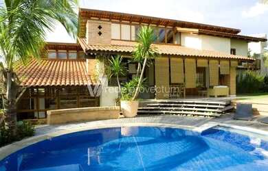 Imagem: A casa em condomínio possui 3 Dormitórios, 5 Banheiros, 3