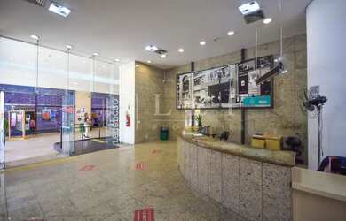 Imagem: O depósito possui 5 Vagas na garagem, 17.969m² de Área e