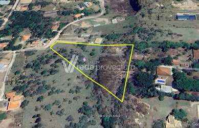 Imagem: O terreno possui 10.330m² de Área e está localizado em Chácaras