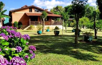 Imagem: A fazenda possui 1.881m² de Área, Churrasqueira, Piscina e