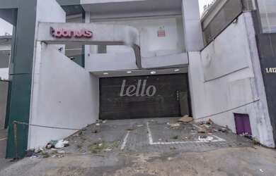 Imagem: O depósito possui 2 Vagas na garagem, 178m² de Área e está