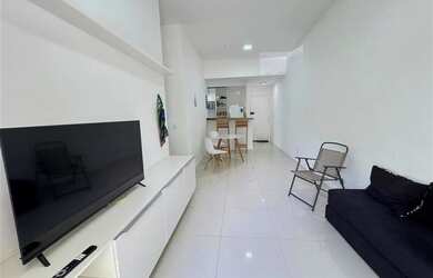 Imagem: O apartamento possui 3 Dormitórios, 2 Banheiros, 1 Vaga na