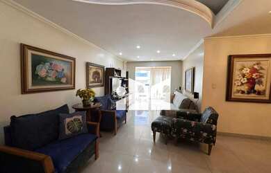 Imagem: O apartamento possui 3 Dormitórios, 2 Banheiros, 2 Vagas na