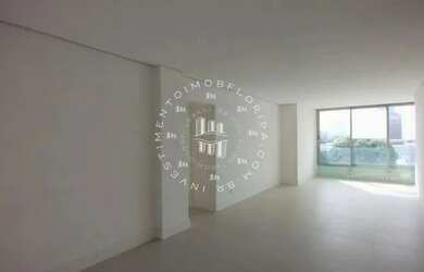 Imagem: O apartamento possui 3 Dormitórios, 3 Banheiros, 3 Vagas na