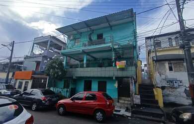 Imagem: A casa possui 5 Dormitórios, 5 Banheiros, 600m² de Área e