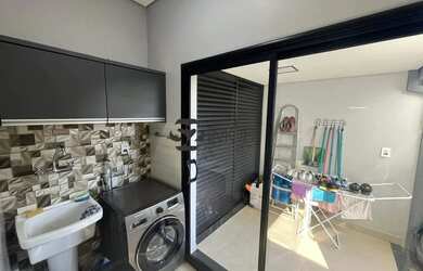 Imagem 2: Casa em Condomínio para aluguel, 3 quartos, 3 suítes, 2 vagas, RESERVA DO LAGO - Mogi Guaç