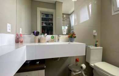 Imagem 13: Locação no bairro Agronômica Varanda Gourmet com churrasqueira, hidromassagem,...