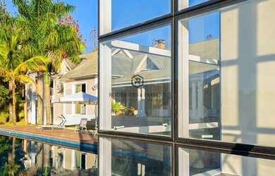 Imagem 8: Mansão de Luxo no Parque dos Manacás: 7 Suítes, Piscina Semiolímpica e Lago Privativo!