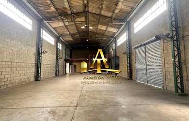 Imagem: O depósito possui 5 Vagas na garagem, 500m² de Área e está