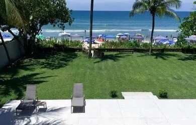 Imagem: A casa possui 4 Dormitórios, 5 Banheiros, 5 Vagas na garagem