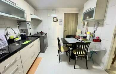 Imagem: O apartamento possui 3 Dormitórios, 3 Banheiros, 2 Vagas na