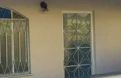 Imagem: A casa possui 1 Dormitório, 1 Banheiro, 50m² de Área e está