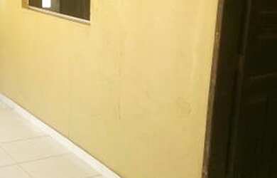 Imagem: A casa possui 2 Dormitórios, 1 Vaga na garagem e 200m² de