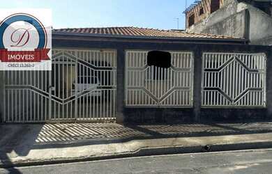 Imagem: A casa à venda possui 3 Dormitórios, 2 Banheiros, 3 Vagas