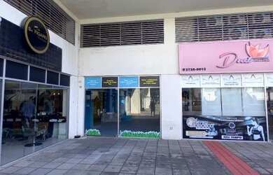 Imagem: O depósito possui 1 Vaga na garagem, 77m² de Área e está