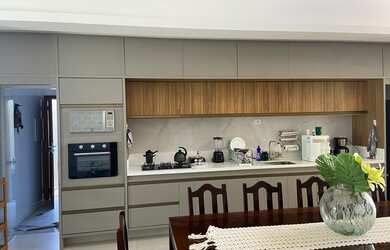 Imagem 8: Casa na Aruana. Piscina, Guarda roupa, 450m² de Áreae4 Vagas na garagem