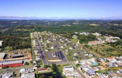 Imagem: O terreno possui 367m² de Área e Imóvel novo e está localizado