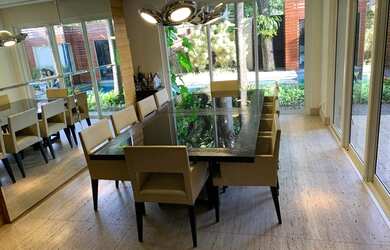 Imagem: A casa em condomínio possui 5 Dormitórios, 5 Banheiros, 5