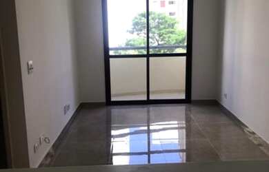 Imagem: O apartamento possui 1 Dormitório, 1 Banheiro, 1 Vaga na garagem