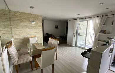 Imagem: O apartamento possui 3 Dormitórios, 1 Banheiro, 1 Vaga na garagem