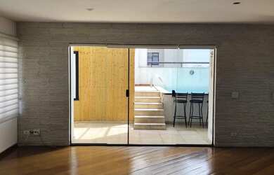 Imagem: O apartamento na cobertura possui 3 Dormitórios, 5 Banheiros