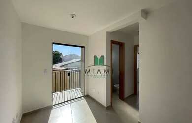 Imagem: O apartamento possui 2 Dormitórios, 1 Banheiro, 1 Vaga na garagem