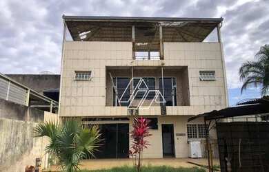 Imagem: A casa à venda possui 2 Dormitórios, 3 Banheiros, 4 Vagas