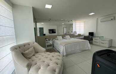 Imagem: O apartamento possui 5 Dormitórios, 4 Banheiros, 3 Vagas na