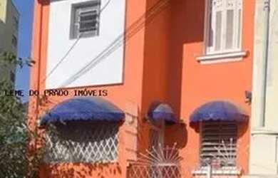 Imagem: A casa possui 3 Dormitórios, 5 Banheiros, 2 Vagas na garagem