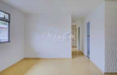 Imagem: O apartamento possui 3 Dormitórios, 1 Banheiro, 1 Vaga na garagem