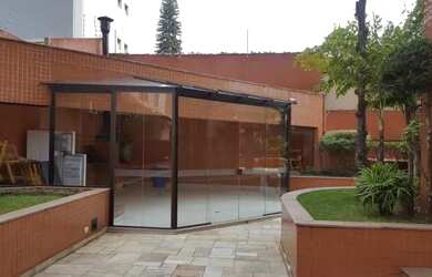 Imagem: O apartamento possui 3 Dormitórios, 2 Banheiros, 2 Vagas na