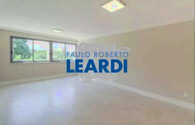 Imagem: O apartamento possui 3 Dormitórios, 5 Banheiros, 2 Vagas na