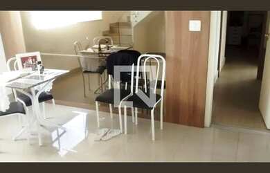 Imagem: O apartamento possui 3 Dormitórios, 3 Banheiros, 2 Vagas na